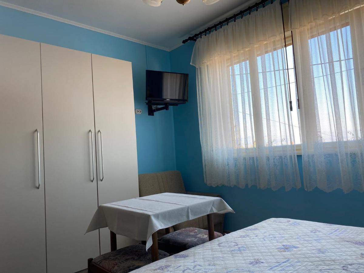 Apartments Rina Medveja Exterior photo